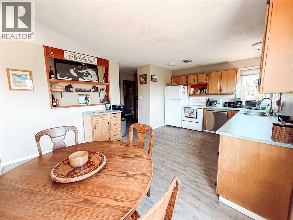Residential in Rural Saddle Hills County 3