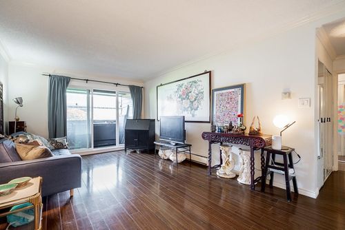 107-3411 Springfield Dr, Richmond, BC, V7E1Z1 | Card Image