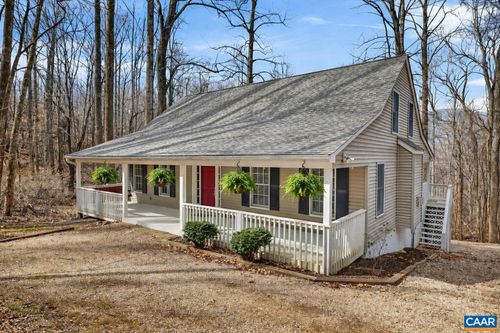 9 Dogwood Ln, NELLYSFORD, VA, 22958-3043 | Card Image