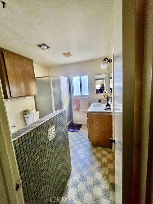 4045 Sunset Ln, Oxnard, CA, 93035-3950 | Card Image