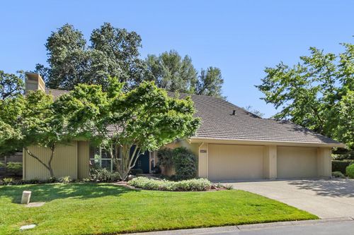 11473 Huntington Village Ln, Gold River, CA, 95670-7543 | Card Image
