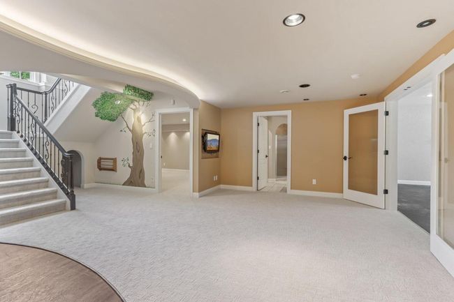 1601 Cedar Bend, House other with 5 bedrooms, 4 bathrooms and null parking in Hartland WI | Image 76