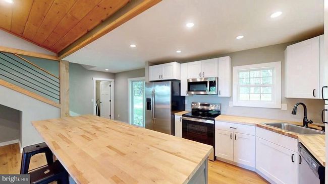 542 Hidden Acres Rd, House other with 3 bedrooms, 3 bathrooms and null parking in MOUNT STORM WV | Image 10