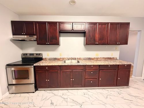 37 Loomis Park, Hanover Township, PA, 18706-4901 | Card Image