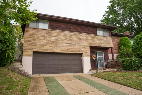 14703 10th Ave, Whitestone, NY, 11357-1703 | Card Image