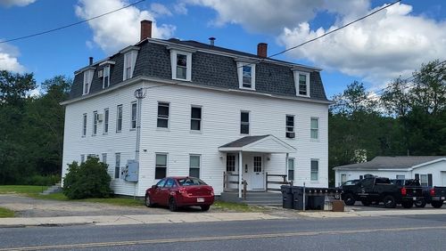 apt-2-202 Glenallen St, Winchendon, MA, 01475-2284 | Card Image