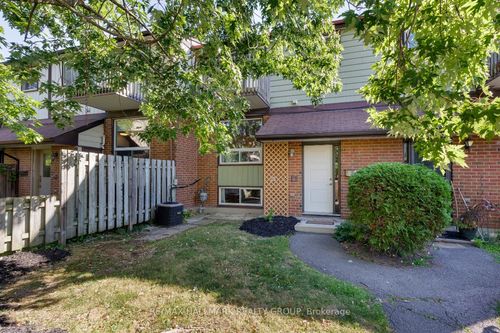 3-409 Montfort St, Vanier, ON, K1L8G8 | Card Image