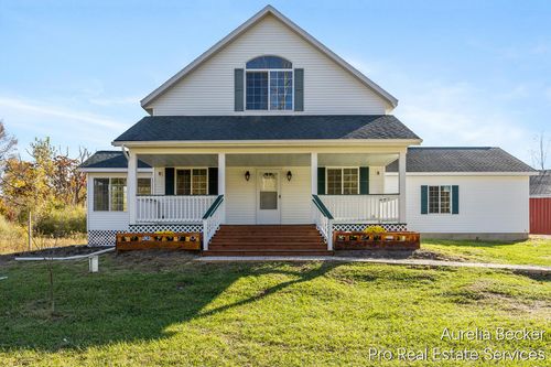 5720 16 Mile Rd Ne, Cedar Springs, MI, 49319-8540 | Card Image