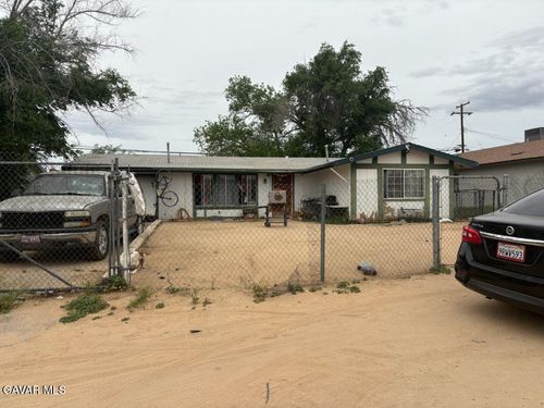 21207 Kenniston St, California City, CA, 93505-1830 | Card Image