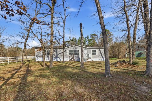 101 Oakdale Dr, Huntsville, TX, 77320-8130 | Card Image