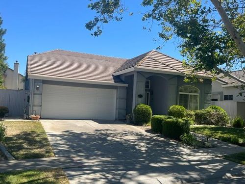 3233 Mayten Way, Elk Grove, CA, 95758 | Card Image