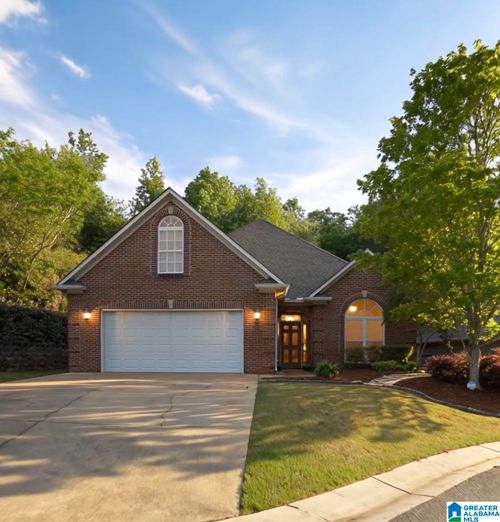 5504 Moots Cir, Trussville, AL, 35235-8671 | Card Image