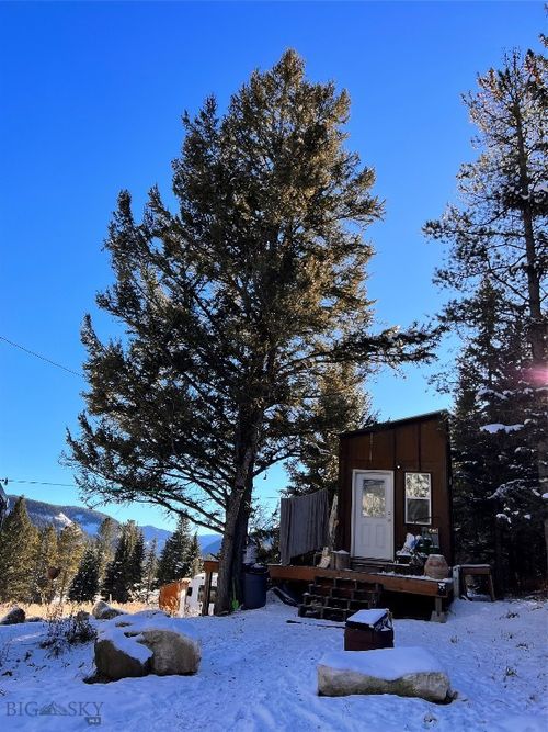 37299 Gallatin Rd, Gallatin Gateway, MT, 59730-8773 | Card Image