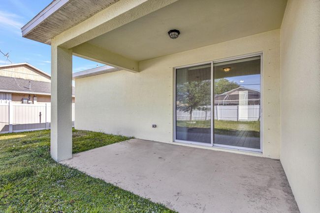 774 Se Ablett Ln, House other with 4 bedrooms, 3 bathrooms and null parking in Port St. Lucie FL | Image 57