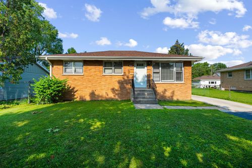 9808 Normandy Ave, Oak Lawn, IL, 60453-2135 | Card Image