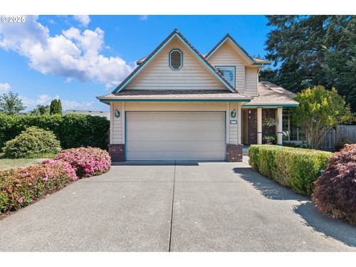 1510 Bohemia Pl, Cottage Grove, OR, 97424-4818 | Card Image
