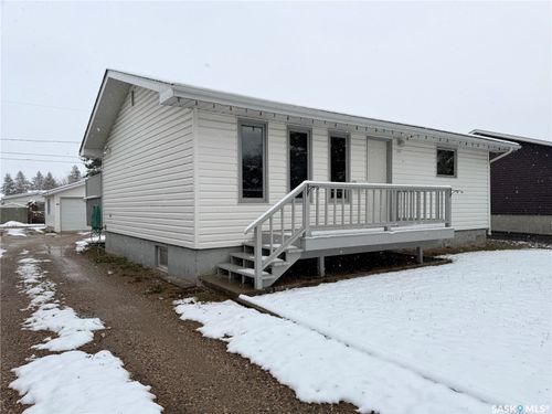 405 Simpson Street, Outlook, SK, S0L2N0 | Card Image