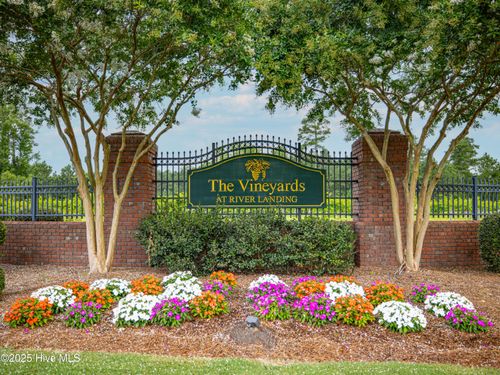 129 Cellars Way, Wallace, NC, 28466-2364 | Card Image