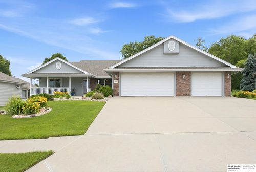 3941 S 183rd Ave, Omaha, NE, 68130-4221 | Card Image