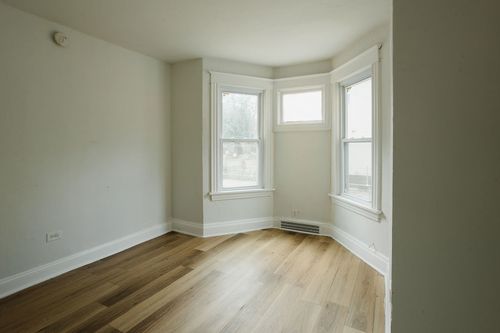 2-714 Helmholz Ave, Waukegan, IL, 60085-7346 | Card Image