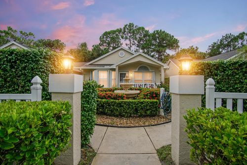 683 Nw San Remo Cir, Port St. Lucie, FL, 34986-1724 | Card Image