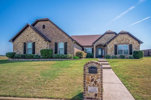 210 New Braunfels Ln, Hallsville, TX, 75650-9508 | Card Image