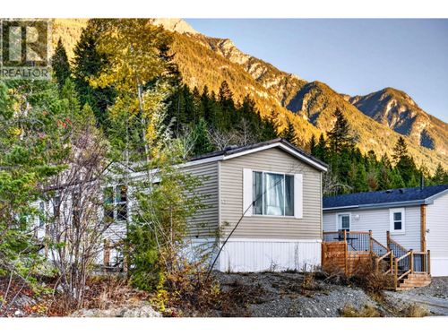 41-686 Almberg Road, Golden, BC, V0A1H2 | Card Image