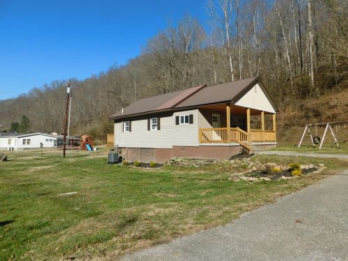 2885 Highway 215, Evarts, KY, 40828-6448 | Card Image