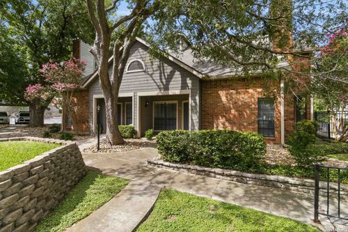 78-78 Chapel Hill Cir, San Antonio, TX, 78240-3903 | Card Image