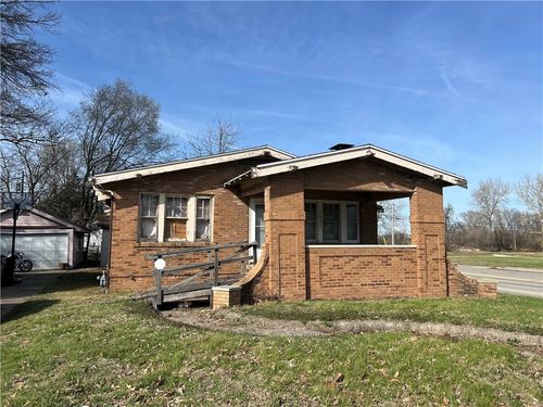 1304 W Riverview Ave, Decatur, IL, 62522-2722 | Card Image