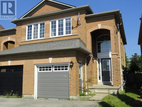 922 Ledbury Cres, Mississauga, ON, L5V2P8 | Card Image