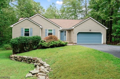 225 Old Chimney Ridge Rd, Montague, NJ, 07827 | Card Image