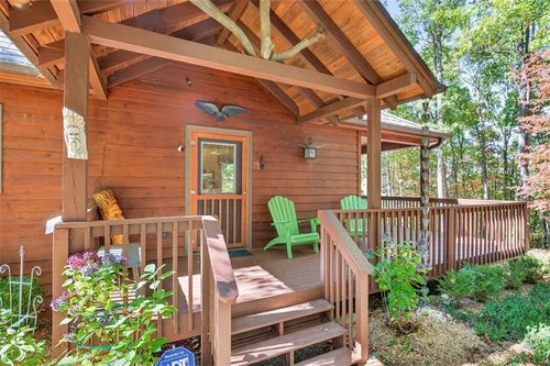 727 Bonanza Ln, Tiger, GA, 30576-2055 | Card Image