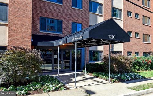 607-1200 S Arlington Ridge Rd, ARLINGTON, VA, 22202-1958 | Card Image