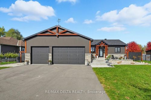 117 Danika St, Hammond, ON, K0A2A0 | Card Image