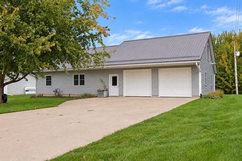 106 E North Street, La Valle, WI, 53941 | Card Image