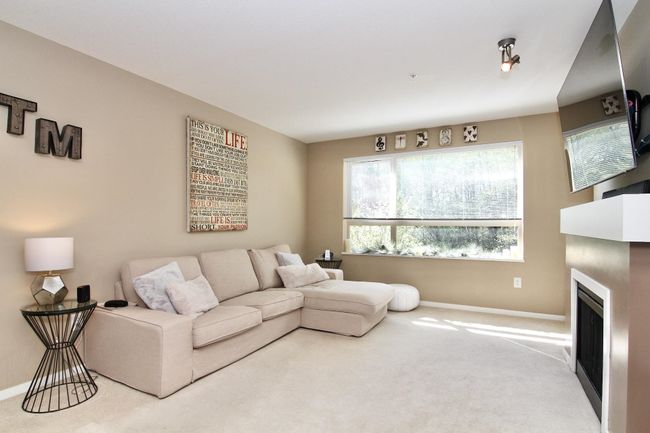 301 - 700 Klahanie Drive, Condo with 2 bedrooms, 2 bathrooms and 2 parking in Port Moody BC | Image 12