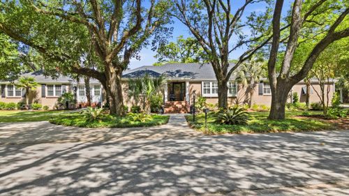 229 E Bay St, Georgetown, SC, 29440-3725 | Card Image