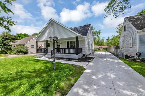 3485 Longview Ave, Rochester Hills, MI, 48307-5645 | Card Image