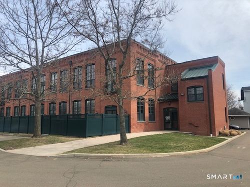 apt-13-1 Indian Neck Ave, Branford, CT, 06405-4666 | Card Image