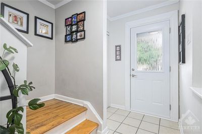 650 Borthwick Ave, Townhouse with 3 bedrooms, 1 bathrooms and 1 parking in Ottawa ON | Image 3