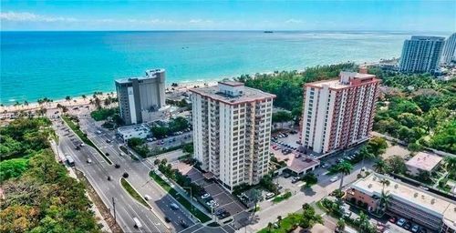 apt-3g-3000 E Sunrise Blvd, Fort Lauderdale, FL, 33304-3320 | Card Image