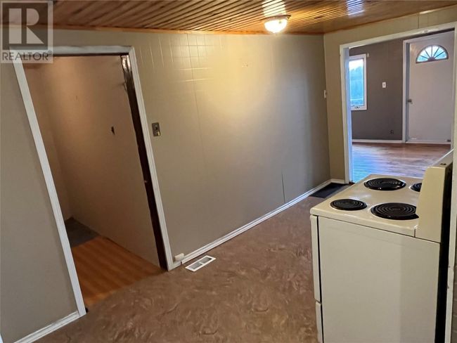 72 Whitbourne Ave, Home with 2 bedrooms, 1 bathrooms and null parking in Whitbourne NL | Image 5