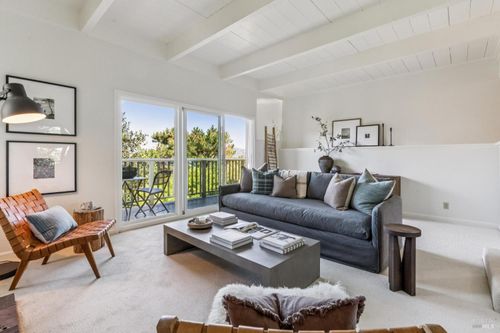 135 Lincoln Dr, Sausalito, CA, 94965-1611 | Card Image