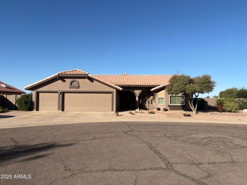 586 W Casa Grande Lakes Blvd N, Casa Grande, AZ, 85122-6120 | Card Image