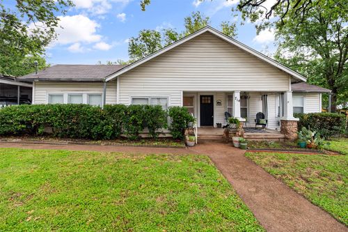 714 W Ball St, Weatherford, TX, 76086-3004 | Card Image