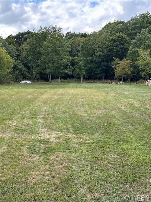 225 Center St, Lockport, NY, 14094-1451 | Card Image