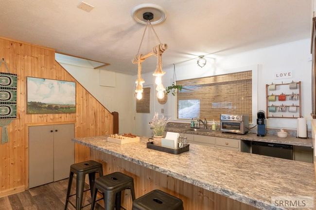Wet Bar | Image 16