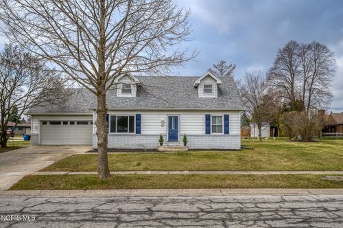56 Easthampton Dr, Oregon, OH, 43616-2362 | Card Image