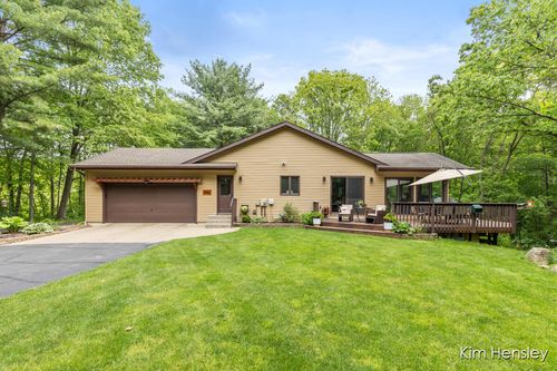 15036 Alister Mackenzie Ave, Augusta, MI, 49012-9341 | Card Image